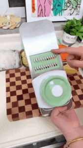 Special pattern vegetable slices made with adjustable kitchen slicer