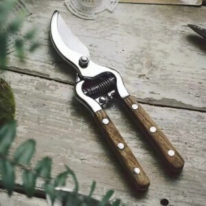 Hand-Forged Multipurpose Garden & Kitchen Shears 3 2281d690363e69923be0e200d065619b 1