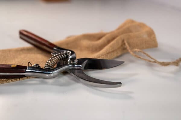 a240d926cade76c3f5a70266b1c146d6 Hand-Forged Multipurpose Garden & Kitchen Shears